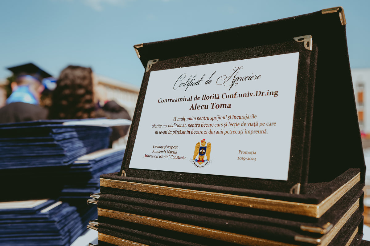 Plachetă personalizată de absolvire