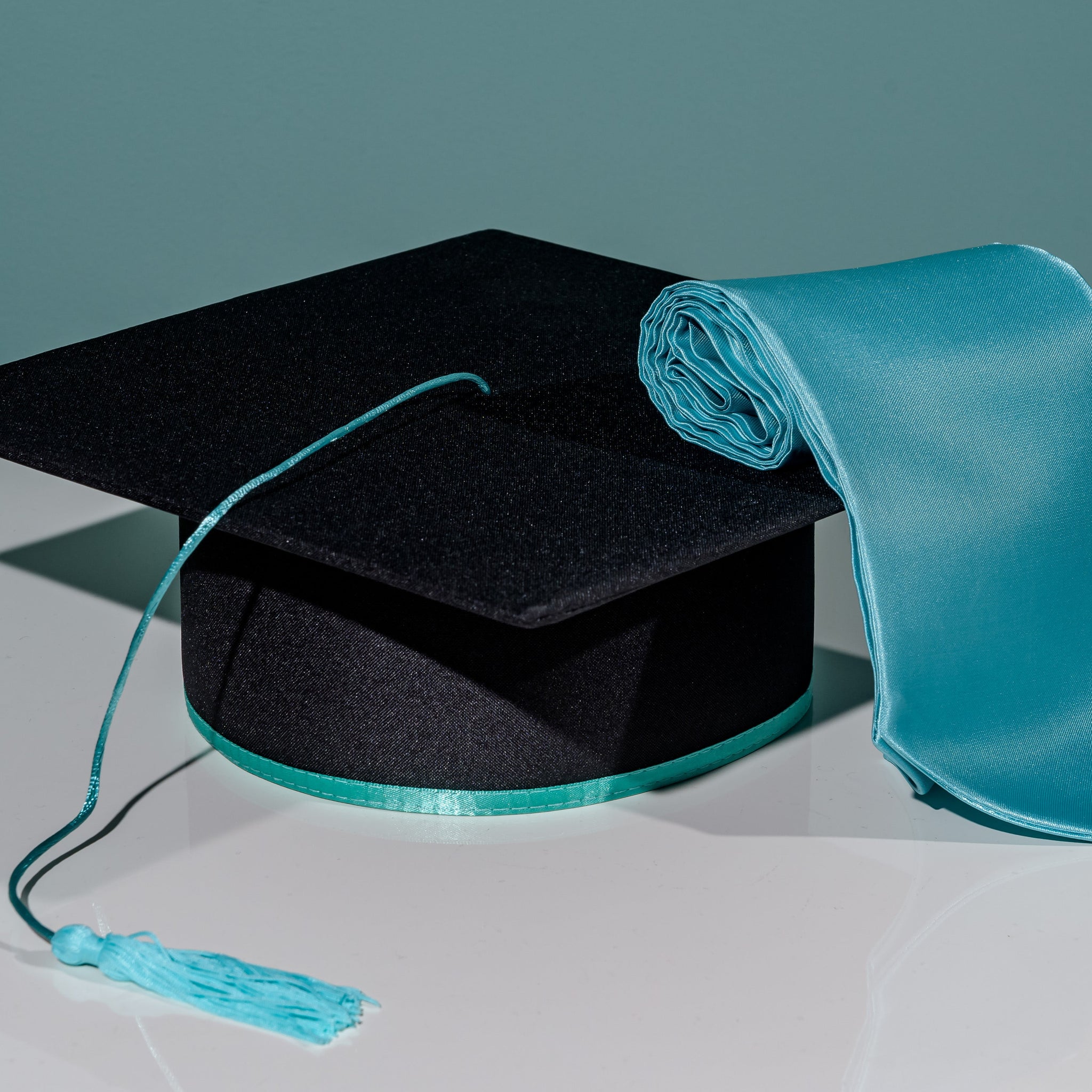 Toca Absolvire si Esarfa culoare Aquamarine Absolvire.Shop 